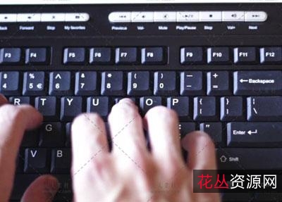 【工作摸鱼神器】在工作时刷朋友圈,抖音,看小说,玩游戏没问题!不用手机,直接电脑C作,支持键盘快速打字聊天,还支持一键熄屏。