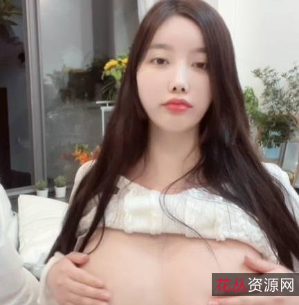 《秀人网杨晨晨：社保资源车灯妹子，狗头军师套路，绝美视频，惊叹不已》