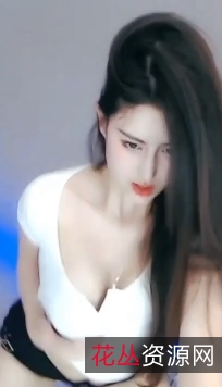 火爆热播!苏樱:高颜值肤白貌美,大长腿水蛇腰,feng+sao热舞撩人心弦