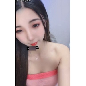 《斗鱼女主播微微可爱啦的五部作品：让人心动不已的清纯视频》