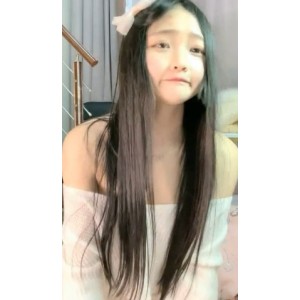 《小妲己女主播旺仔牛滴糖14小时互动大合集：一次暖心的网络红人体验》