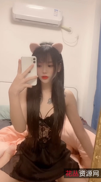 子璐：清纯白皙20分钟，高清9部合集，细腻反应自娱自乐