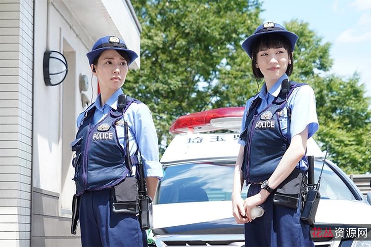 《秘密内幕女警的反击双语字幕》:日本动漫厂牌ハコヅメ出品的双语动画故事