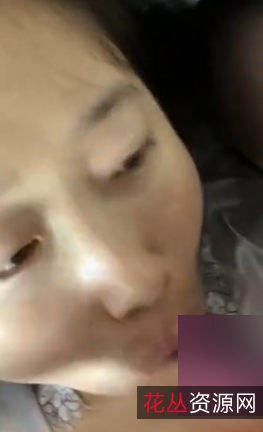 P站绝版网红{{网红名字}}精彩合集：美颜滤镜、{{杜撰一个姓名}}般的容颜、{{关键词20}}等精彩内容，让你爱不释手！