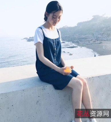 中国民航大学学生崔洁被土豪包养三人游泄露,性感漂亮,拼搏不懈的精神深植人心