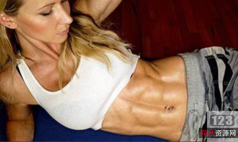 火爆欧美健身女神Zuzka_light:性感腹肌、减肥塑形,5部4.7G写真Hji+pian私人视频