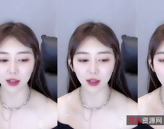 视频虎牙女主播小姐姐奇领小狮子精彩直播:高难度动作、一字马、颜值高身材好腿长韧性超管