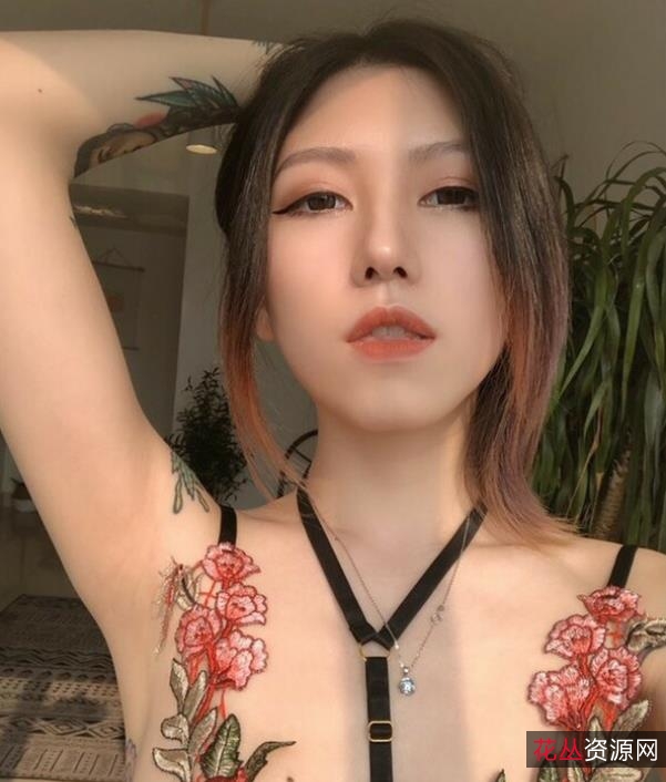 推人气国模御姐女神!高颜值浮力姬小姐姐的霸气野性抖M指教合集