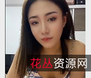 精选御姐丝足小語的Papa秀腿出名的老社保姬，颜值高身材火辣，38V2.3G精彩作品等你来欣赏！