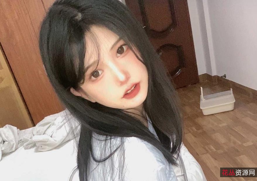 新晋女神TiTi，美若天仙，高颜值私拍，白玉兔般的美腿