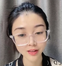 御姐气质美女苗条身材M腿扒拉神秘处特写眼镜脱衣舞