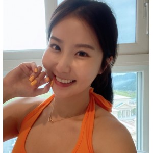 Jena女神户外拍摄拾趣：百度盘超值福利