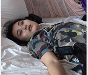 MJ三人组超火玩法，合力迷玩，新鲜11V2.7G，黑丝小菊吉林妹子作品快乐玩转！