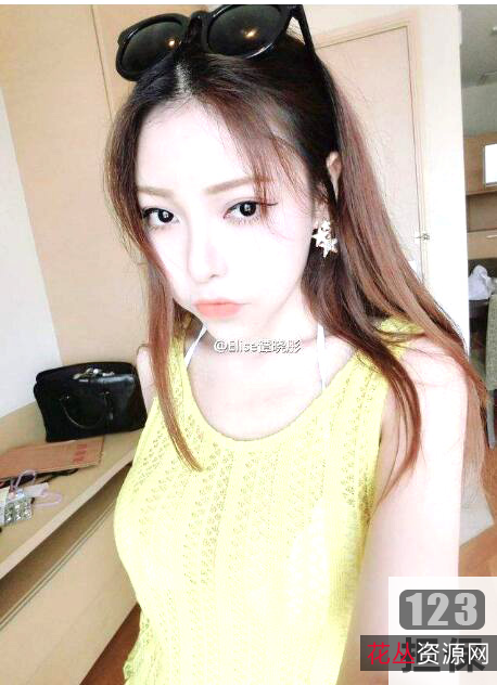 谭晓彤:模特、网红、明星,颜值、身材亮眼的17部视频写真集,补更至28部,直播才艺,林志颖、洪金宝、Elise等明星效应。