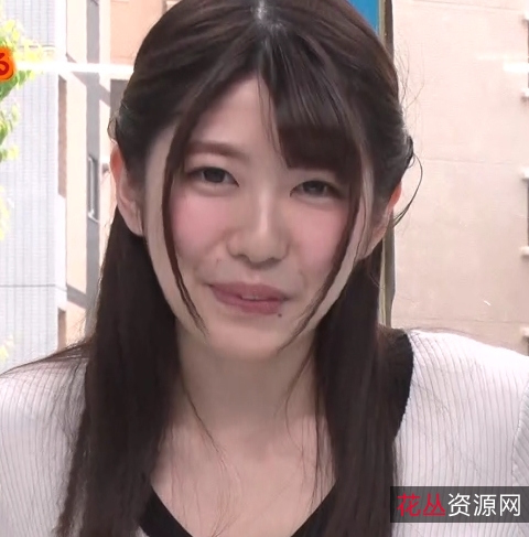 美腿妹子AI面试围观