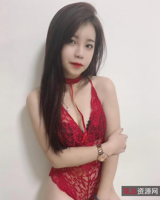 美女主持人被指教成小小狗的自拍合集