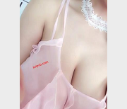 限时特惠二次元狂热少女大合集：私聊资源+老社保车灯G玩法，仅58G！