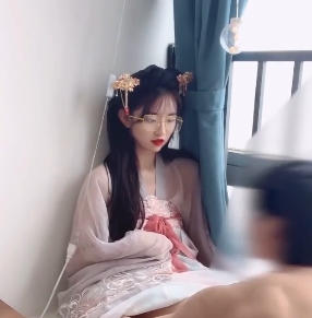 《不见星空经典版合集：精彩剪辑，丑无趣不再，亲密动作镜头一览》