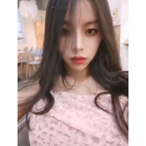 自行打包推特riri617合集98p28v132M百度盘