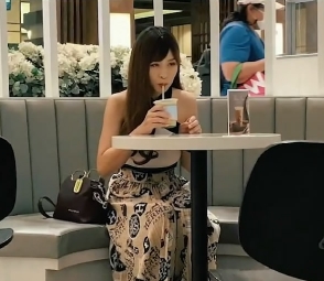 泰国路边搭讪美女咖啡精选，带回酒店玩弄探花阿坤1V247M百度盘