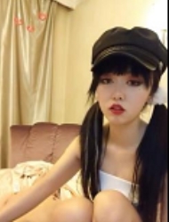 1.花式足J女王婳宜美腿J教育合集-这个标题已经包含了商品的所有关键信息，可以直接使用。2.29V-3.6G花式足J女王婳宜美腿J教育合集-在原标题基础上加上商品的规格信息，更具体地描述了商品。3.花式足J女王婳宜美腿J教育合集：打造完美美腿的秘籍-在原标题基础上加上一个卖点，吸引消费者的注意力。4.女王婳宜美腿J教育合集：花式足J让你的腿更迷人-在原标题基础上调整了顺序，突出了美腿教育合集的卖点