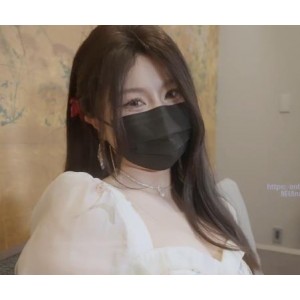 《女友J换》精选蜜汁尤物娜娜nana_taipei自拍特写，时长45分，唯美系，Q弹小馒头，美黑丝，袜，诚意满满