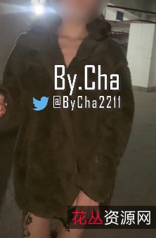 超稀有展示的网红女神车库电梯监控极限展示视频