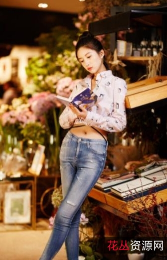 网络P站高颜值女孩优优珍贵合集,数百视频等你观赏