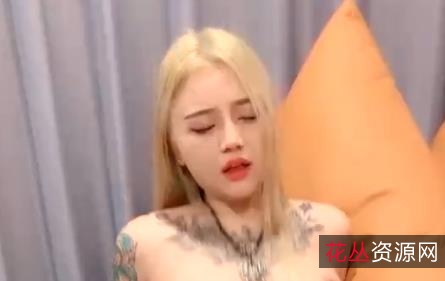 金发小姐姐的运动视频大片,男友合作激战,身材曲线惹火,资源下载观看!