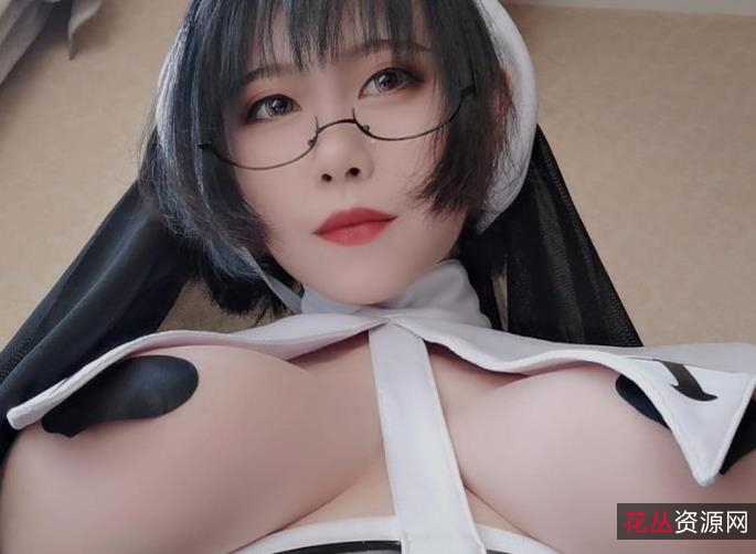 软萌病娇咩咩酱帝王套合集4.6G，包含最新500元视频