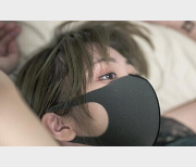 玩偶姐姐《互动练习手册》：外网资深浮力姬，黑丝身材诱人，场景互动引爆绅士狂潮