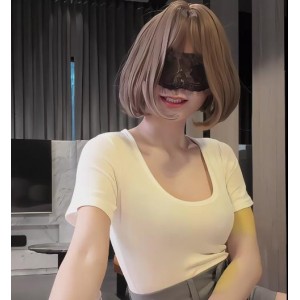 OnlyFans-Demi：爆火全网的晃动姬，气质迷人，吞天兽般的子孙袋，放炮车灯视觉感