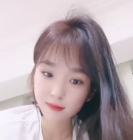 2V杨洋纯反差妹自擦打粑粑老壁灯视频，2.02G百度盘下载