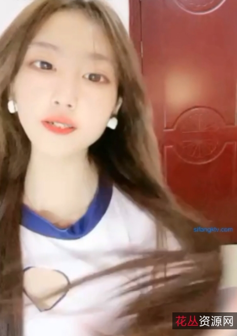 超级女神腿模露露美球美腿跳舞诱惑原创视频0.8GB超清录制