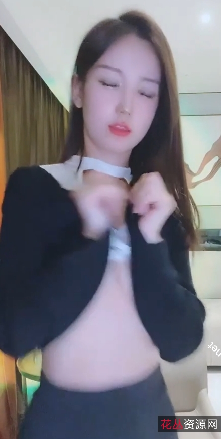 花椒宁依纯高开叉渔网袜舞姿妖娆,性感闪现,百度盘多重压缩视频大放送