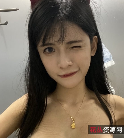 狗头妹子:抖音网红私拍曝光!火爆尺度惊艳全场