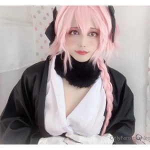 日本女装大佬momo：22个视频10G资源，伪娘coser的自娱自乐