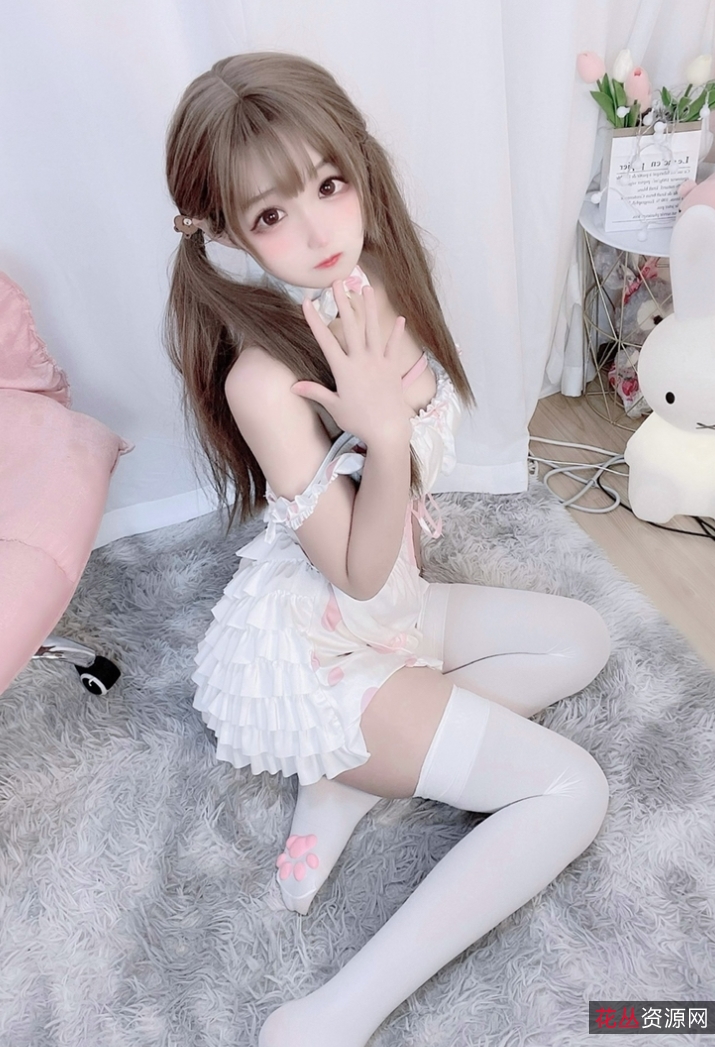 而且在内容上也展现了奶兮酱的多才多艺。收藏这份18.4G的视频资源，让你一次满足107种不同的观影体验，赶快来百度和115网盘下载吧！