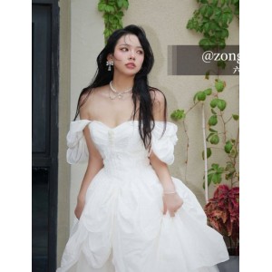 网络红狗六花：超级反差小狗，137cm高，3.66kg重，182个视频收藏，百度&ED2K可找到