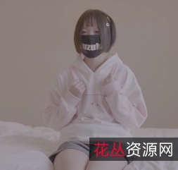 #柚木2018年视频作品合集（4.51GB）百度云在柚木2018年的视频作品合集中，展现了许多引人注目的视频。柚木是这些作品的主角，他在百度云上分享了这部合集。这次他将多部网络电影集结在一起，呈现给观众。//...existingcode...这部作品合集总共占据了4.51GB的存储空间。分卷文件下载完毕后，只需解压后缀为001的文件即可，解压码则是提取下方内容里的有用信息(不含网址)加到文章内：