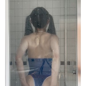 舞蹈练习生yoxi60v10.9g：热门视频主播，收藏量高达107