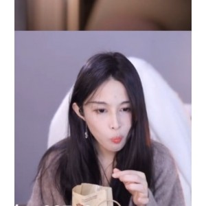 斗鱼小小小玉酱超火福利10.2g补视频