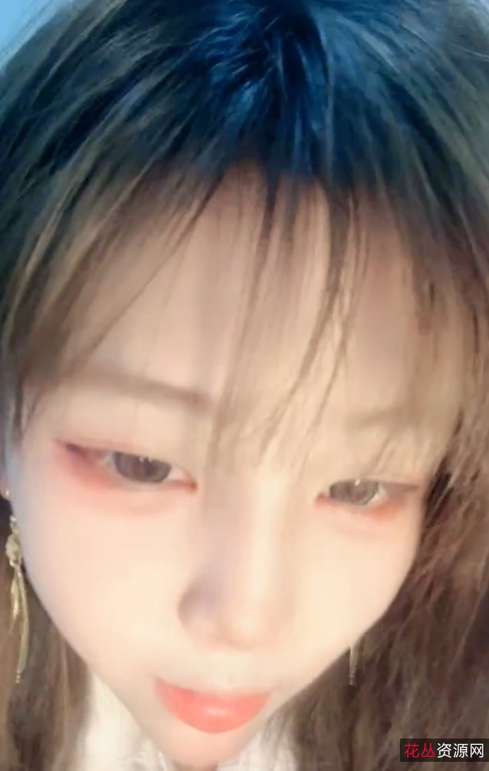 校花小越与土豪约会视频曝光！珍贵戒指惊艳65v23.8g，收藏量飙升至19！