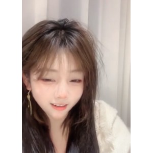 校花小越与土豪约会视频曝光！珍贵戒指惊艳65v23.8g，收藏量飙升至19！