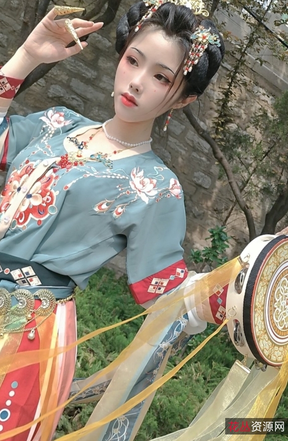 “TiTi钛合金作品合集:91套52g,独特光泽吸引收藏家”