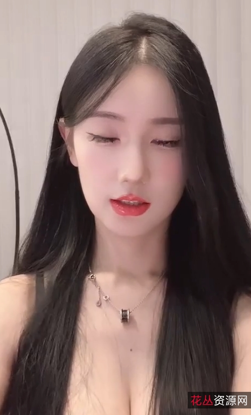 [转载搬运]+【bigo+live】宁依纯+跟大哥第二视角+空档+漏屁屁闪现漏毛+[1V+701M][百度盘]