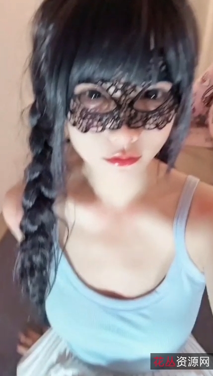 DY小乖服装剧情视频合集,99部精彩瞬间,放飞自我的时尚之旅!