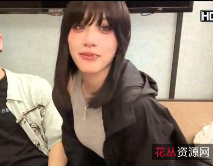 伪娘合集台湾rachael_xxs最新自拍18V5G,黑仔爆火后花园