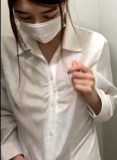 转载百度盘浴室合集莉子老师最新视频7V1G，不露脸自娱自乐