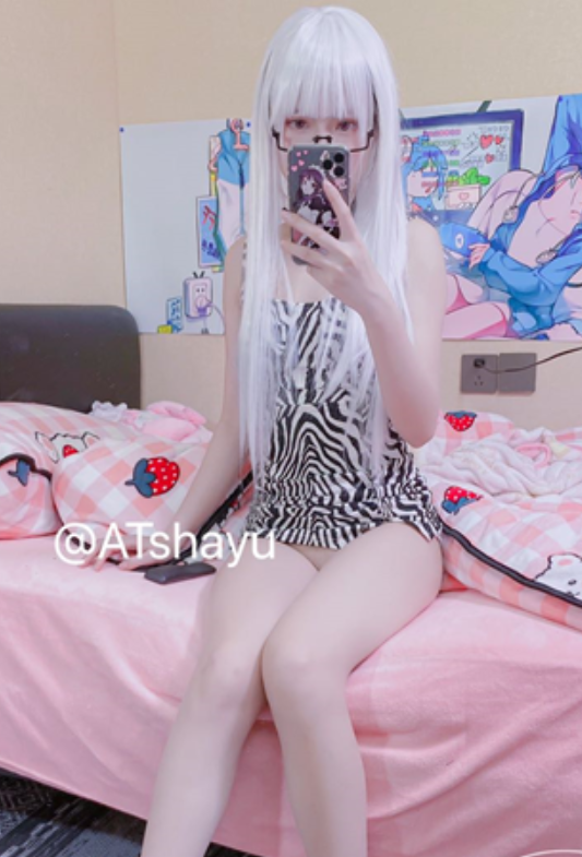 微密圈AT鲨58套私照合集3.2G黑长直控狂喜